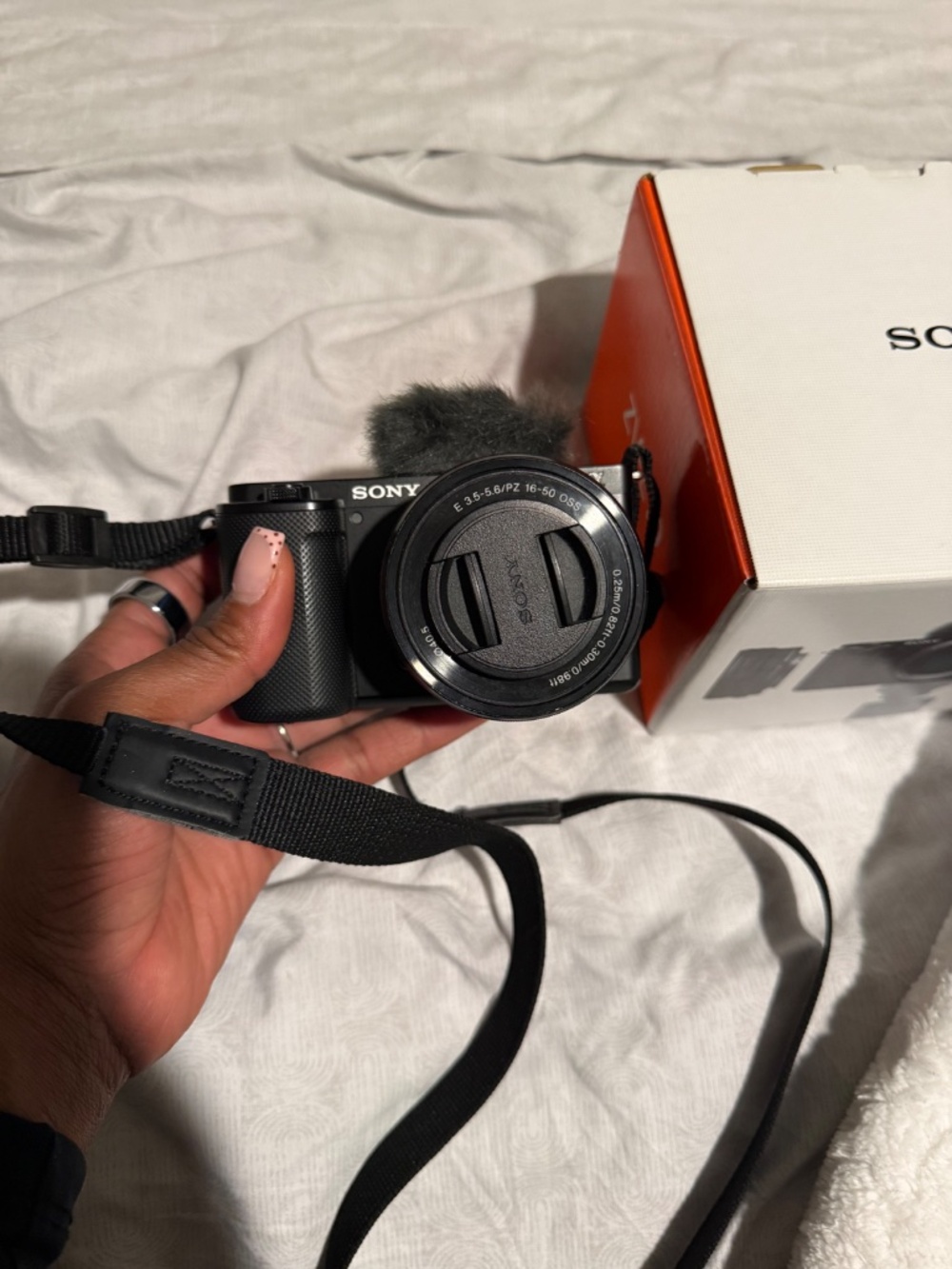 Sony Camera - Picture 2 of 7